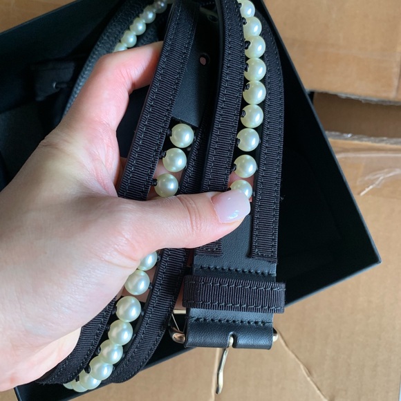 Authentic Chanel pearl belt size 70 - Picture 3 of 5